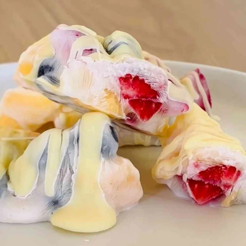 Fruit and White Choc Yoghurt Bites Recipe