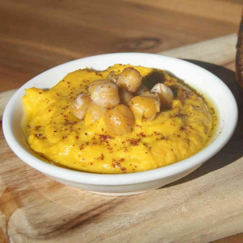 Quick Carrot Hummus Recipe
