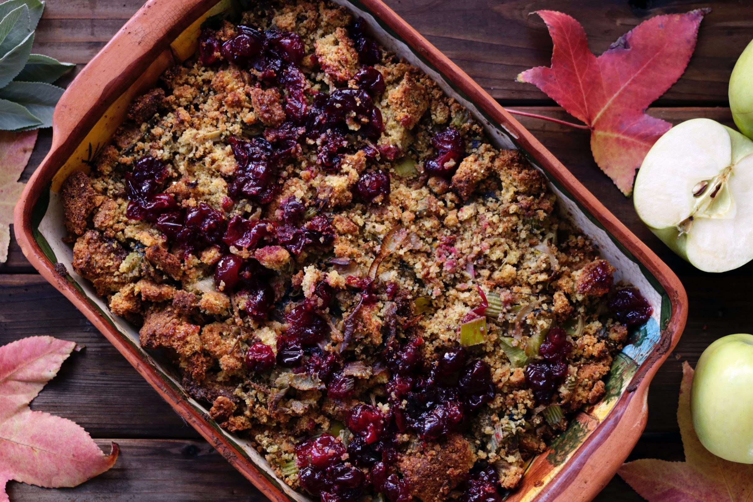 Apple and Berry Crumble